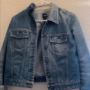 Gap women’s jean jacket